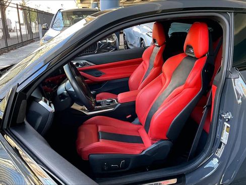 Used 2025 BMW M4 Coupe w/ Executive Package image 8