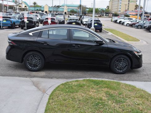 New 2026 Nissan Sentra SV w/ SV Convenience Package image 12