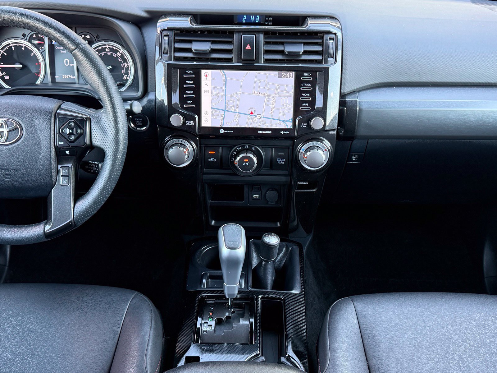 Used 2022 Toyota 4Runner TRD Off-Road Premium AWD/4WD image 17