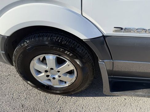 Used 2008 Dodge Sprinter 2500 w/ Trailer Tow Group image 22