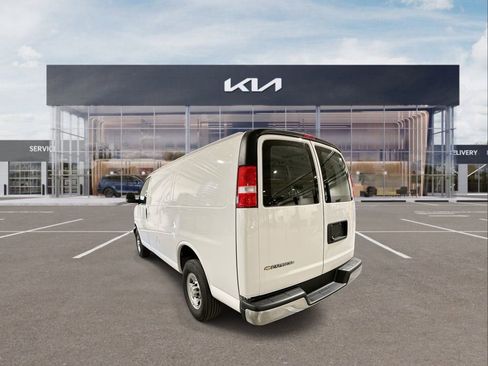 Used 2024 Chevrolet Express 2500 w/ Driver Convenience Package image 6