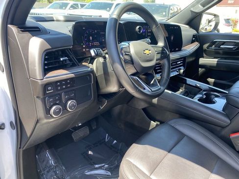 Used 2025 Chevrolet Tahoe LT AWD/4WD image 10
