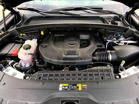 Used 2024 Jeep Grand Cherokee L Overland w/ Trailer Tow Package image 62