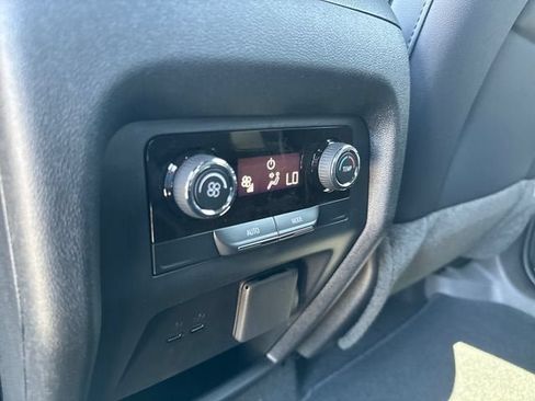 New 2026 Chevrolet Traverse Z71 w/ Enhanced Driving Package AWD/4WD image 25