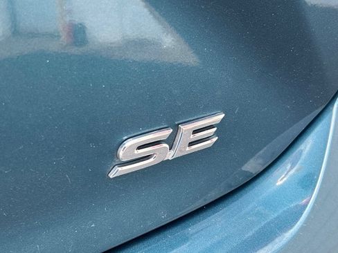 Used 2025 Toyota Camry SE FWD image 35