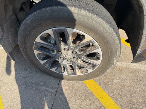 Used 2025 Toyota Tundra Limited w/ Power Package image 4