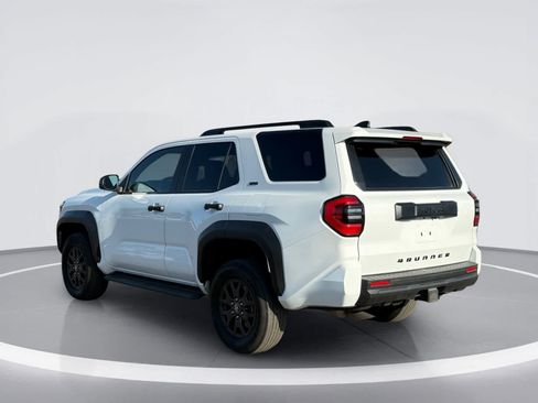 Used 2025 Toyota 4Runner SR5 AWD/4WD image 4
