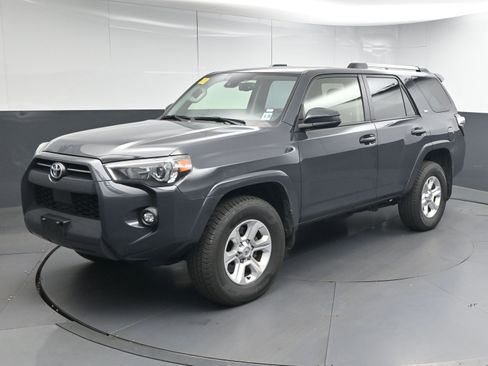 Certified 2024 Toyota 4Runner SR5 image 4