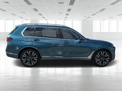 Certified 2023 BMW X7 xDrive40i w/ Executive Package image 3