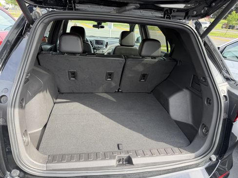 Used 2024 Chevrolet Equinox RS AWD/4WD image 25