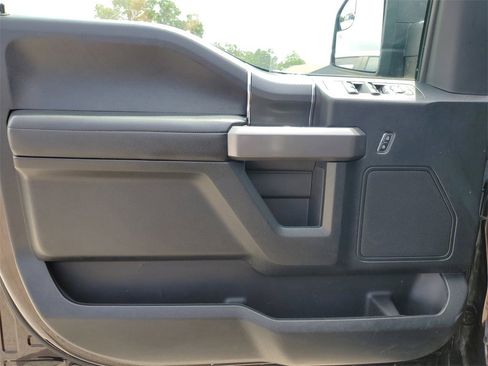 Used 2019 Ford F150 XLT w/ Equipment Group 302A Luxury image 14