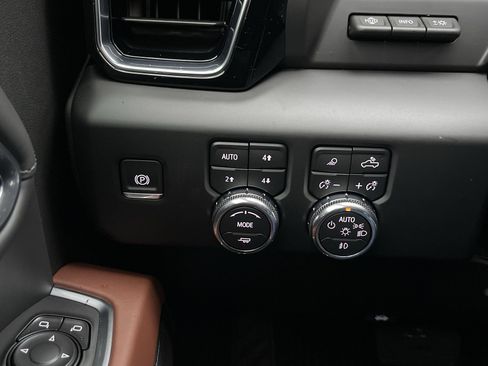 New 2026 GMC Sierra 3500 Denali Ultimate image 53