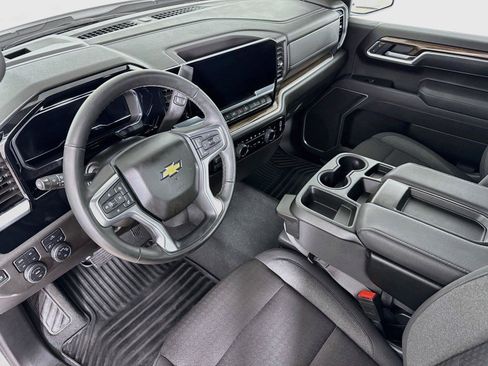 Used 2025 Chevrolet Silverado 1500 LT w/ Z71 Off-Road Package AWD/4WD image 14