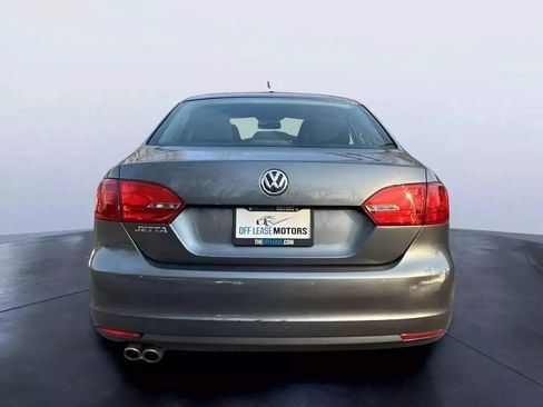 Used 2013 Volkswagen Jetta S FWD image 4