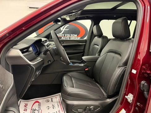 New 2025 Jeep Grand Cherokee L Limited w/ Luxury Tech Group II image 13