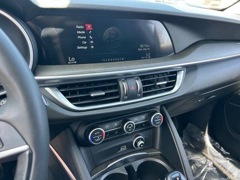 Used 2019 Alfa Romeo Stelvio Ti w/ Nero Edizione AWD/4WD image 29