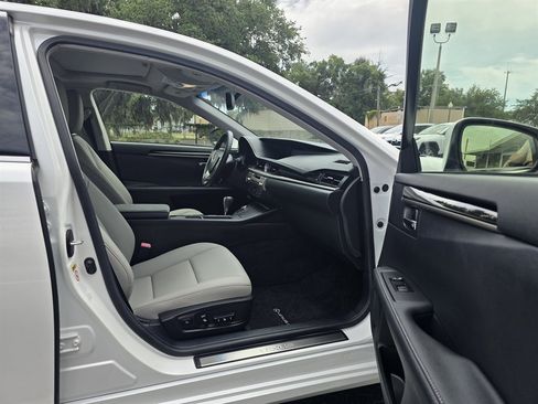 Used 2013 Lexus ES 350 FWD image 33