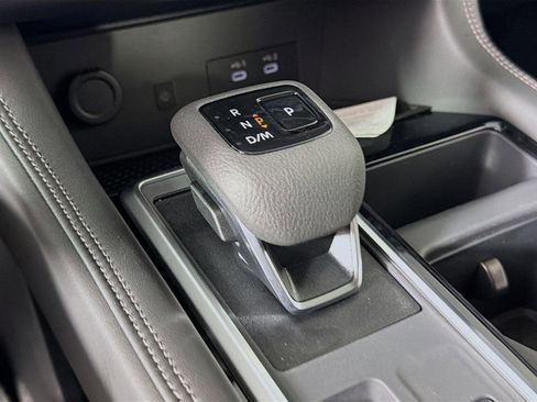 New 2026 Nissan Pathfinder Platinum AWD/4WD image 18