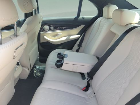 Used 2019 Mercedes-Benz E 300 image 6