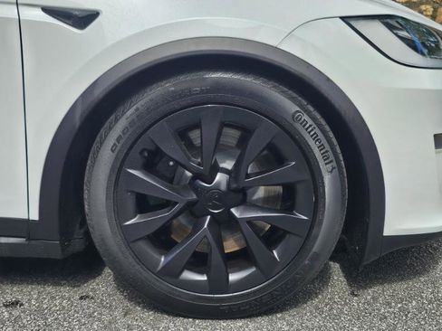 Used 2023 Tesla Model X AWD/4WD image 18