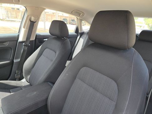 Used 2025 Honda Civic LX image 9