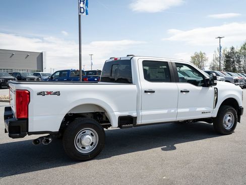 New 2026 Ford F250 XL image 10