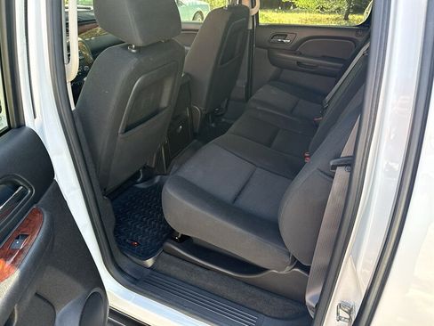 Used 2012 Chevrolet Avalanche LS w/ Convenience Package AWD/4WD image 16