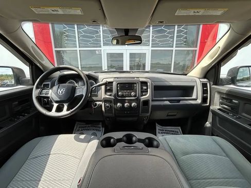 Used 2015 RAM 1500 Express image 9