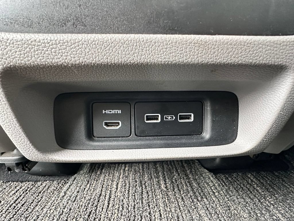Used 2022 Honda Odyssey Elite image 25