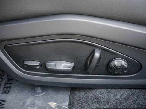 Used 2022 Audi e-tron GT Prestige w/ Prestige Package image 20