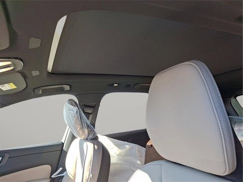 New 2026 Volvo XC60 B5 Plus w/ Protection Package Premier image 9