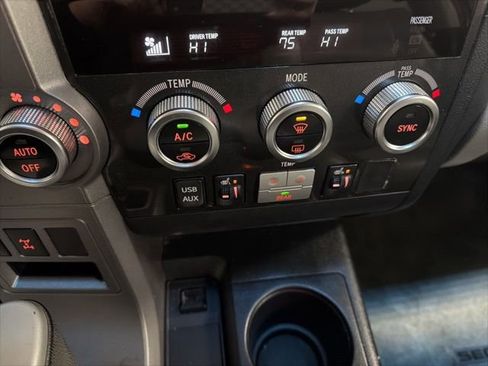 Used 2011 Toyota Sequoia Limited image 27