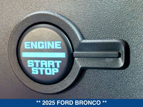 New 2025 Ford Bronco Badlands AWD/4WD image 55