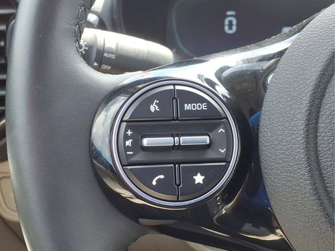Used 2024 Kia Soul EX FWD image 25