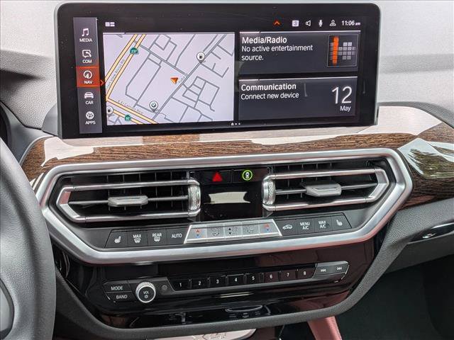Used 2025 BMW X4 xDrive30i AWD/4WD image 14