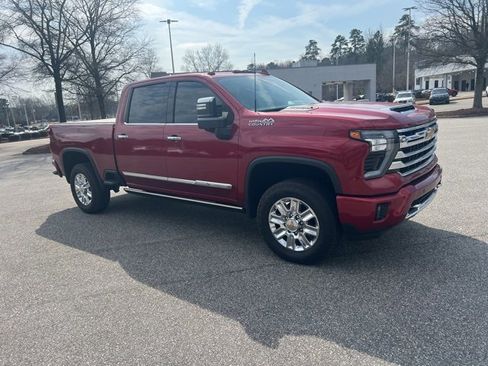 Used 2024 Chevrolet Silverado 2500 High Country w/ Technology Package image 7