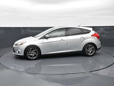 Used 2014 Ford Focus Titanium FWD image 8
