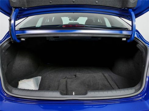 Used 2021 Hyundai Elantra SEL w/ Convenience Package FWD image 28