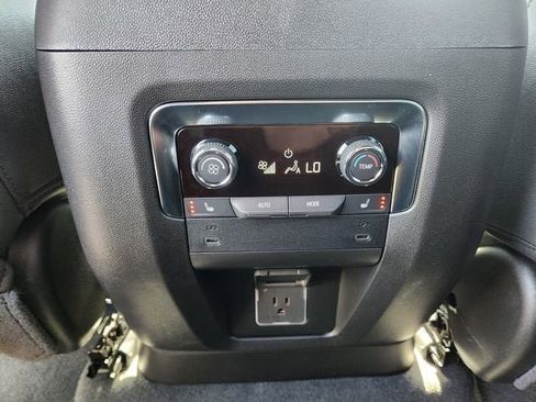 New 2026 Chevrolet Suburban Premier w/ Sun And Tow Package AWD/4WD image 11