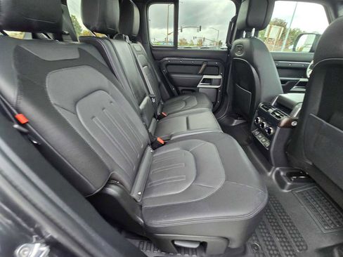 Used 2022 Land Rover Defender 110 X-Dynamic HSE image 14