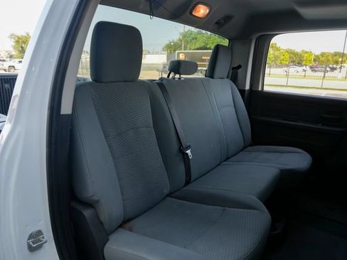 Used 2018 RAM 2500 Tradesman w/ Chrome Appearance Group AWD/4WD image 38