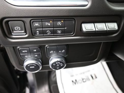 Used 2023 GMC Yukon AT4 w/ Technology Package image 41