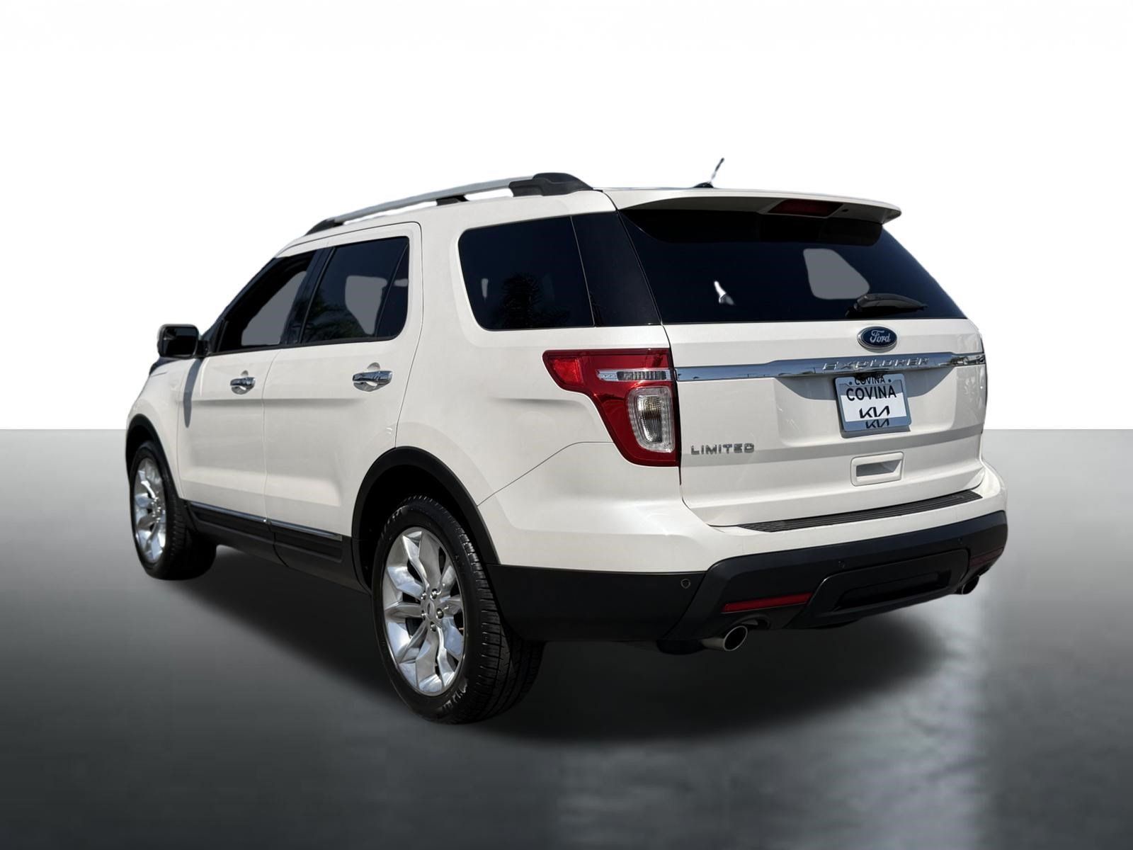 Used 2015 Ford Explorer Limited w/ Equipment Group 301A FWD image 6