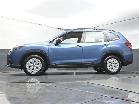 Used 2023 Subaru Forester image 33