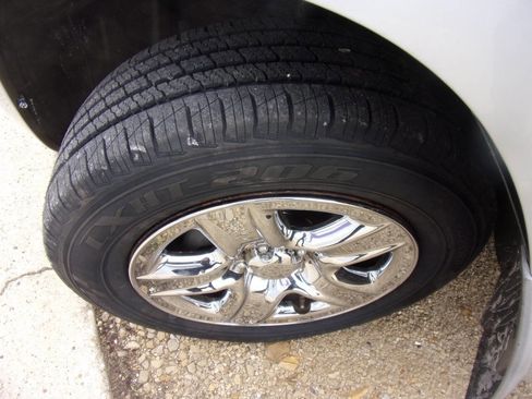 Used 2008 Toyota RAV4 4WD image 4