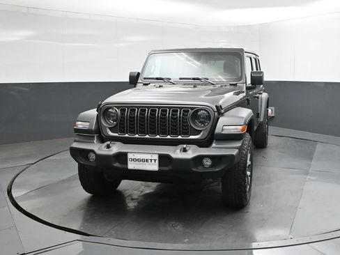 New 2025 Jeep Wrangler Sport S image 17