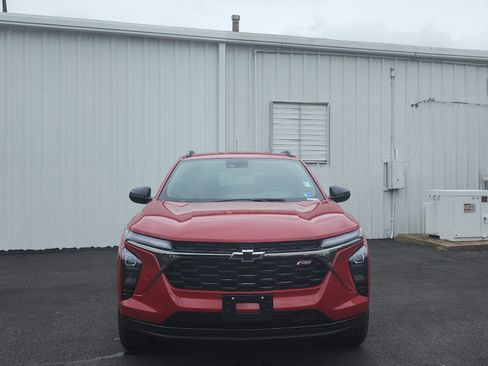 New 2026 Chevrolet Trax RS w/ Driver Confidence Package FWD image 8