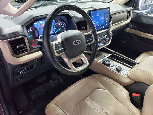 Used 2024 Ford Expedition Max Limited AWD/4WD image 19