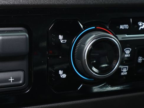 Used 2024 Chevrolet Silverado 1500 RST w/ Convenience Package II image 6