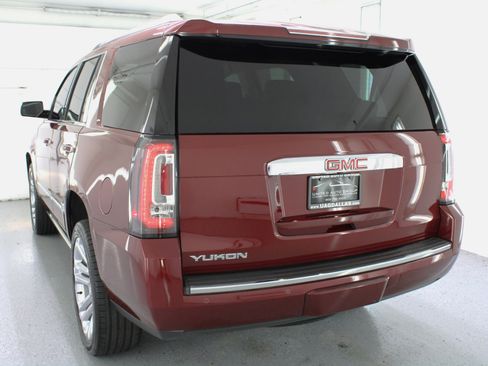 Used 2019 GMC Yukon Denali w/ Denali Ultimate Package image 7